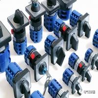 萬能轉(zhuǎn)換開關(guān)接線圖(萬能轉(zhuǎn)換開關(guān)的接線圖以及接法)